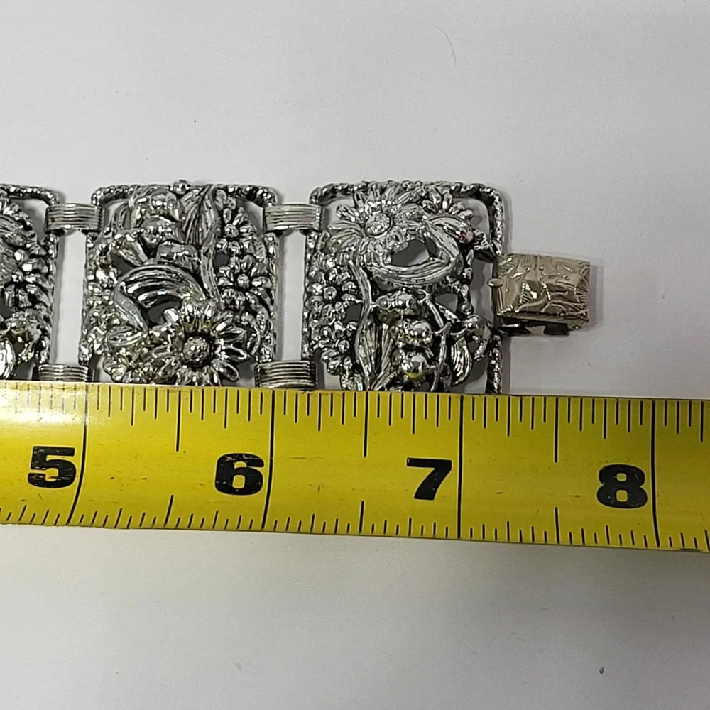 Vintage Sarah Coventry Silver Tone Floral Panel Bracelet Wide Hinged Link Ornate